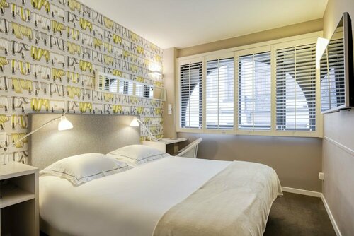 Внешний вид отеля Hotel Made In Louise в Иксели, фото 4