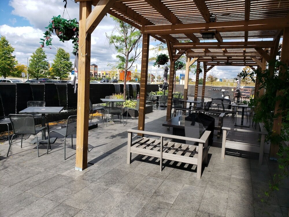 Фото Novotel Toronto Vaughan Centre