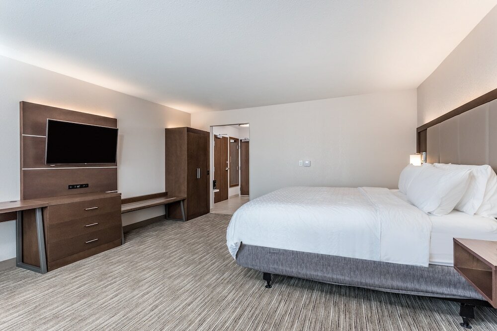 Фото Holiday Inn Express & Suites Hammond, an Ihg Hotel
