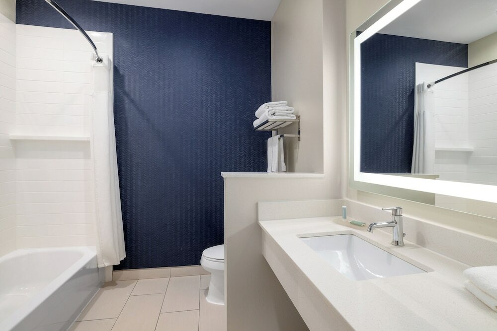 Фото Fairfield Inn & Suites by Marriott West Monroe