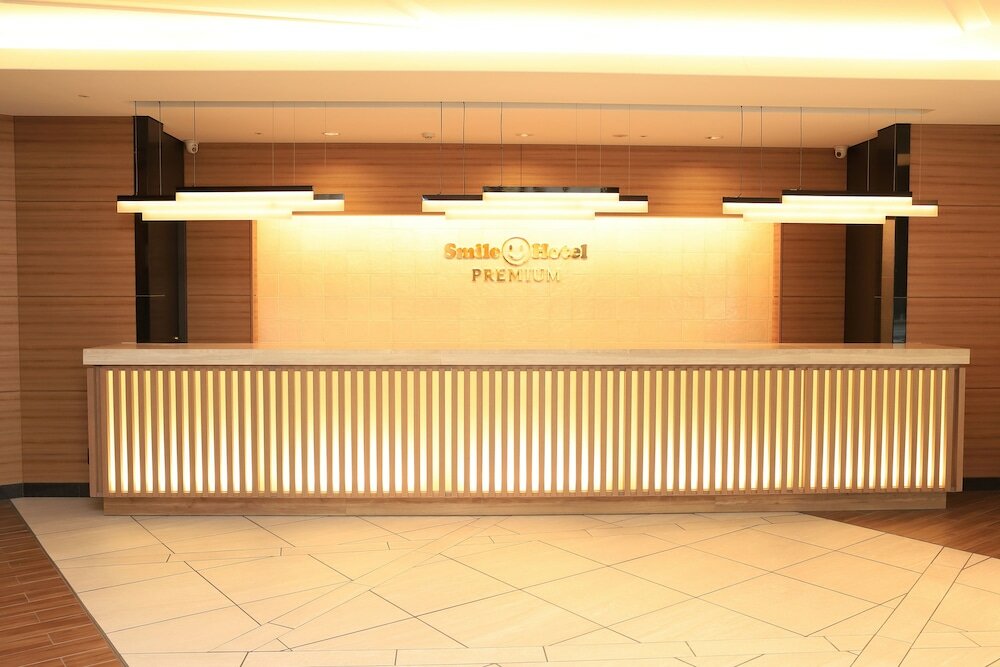 Фото Smile Hotel Premium Osaka Hommachi