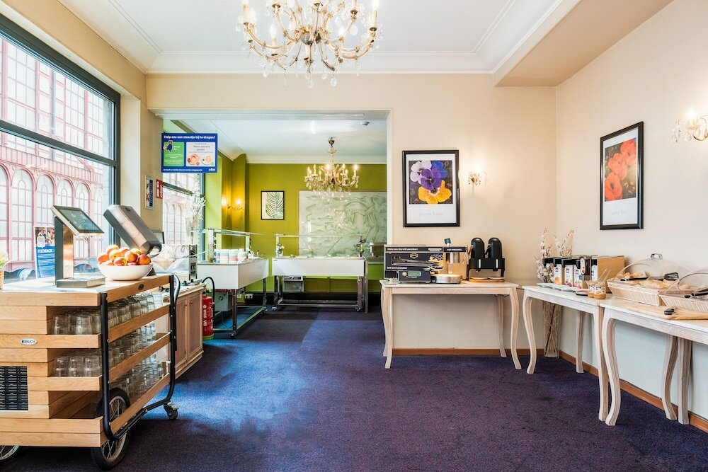 Фото Century Hotel Antwerpen