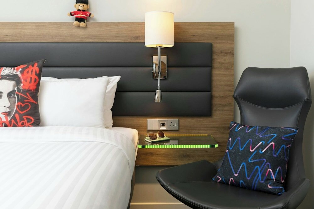 Фото Moxy London Excel