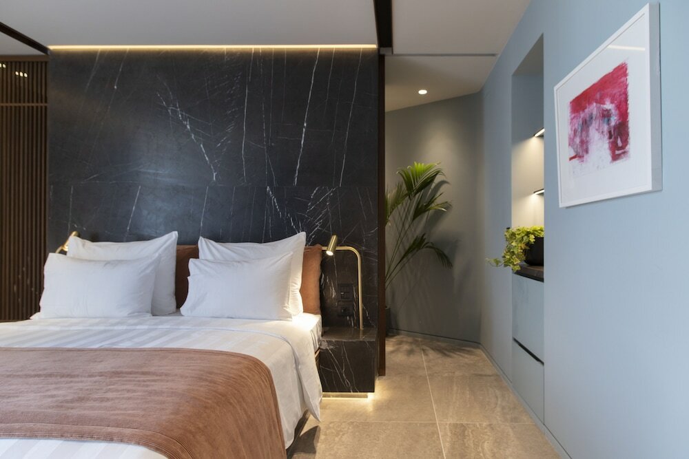 Фото Perianth Hotel