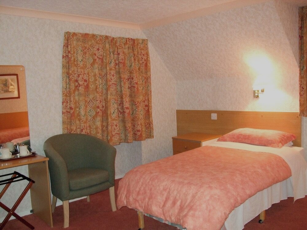 Фото MacDougall Clansman Hotel