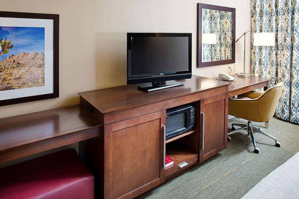 Фото Hampton Inn & Suites Palmdale
