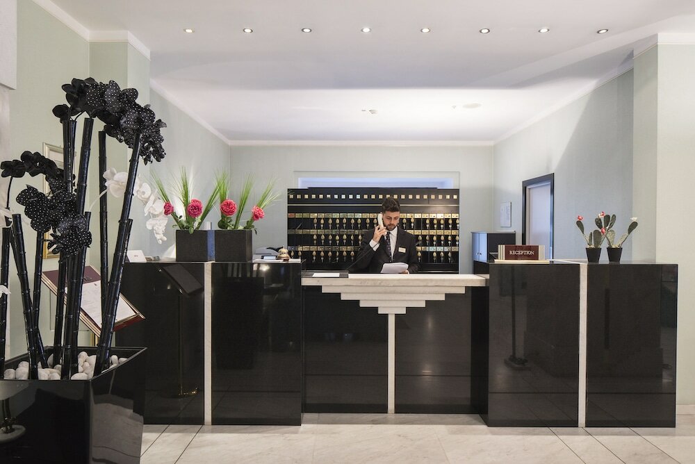 Фото Hotel De La Ville Avellino