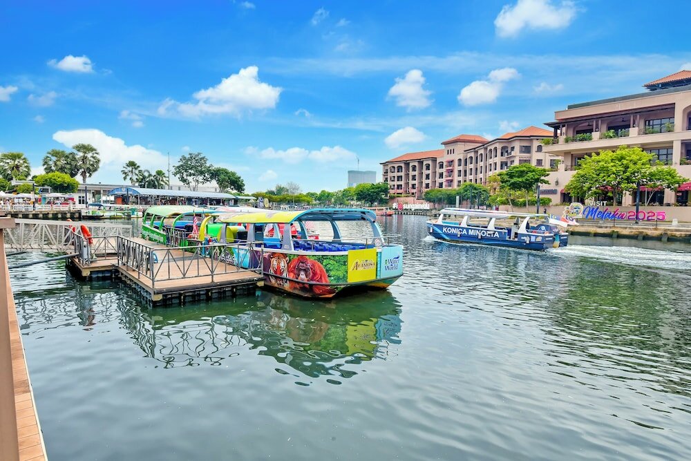 Фото Quayside Hotel