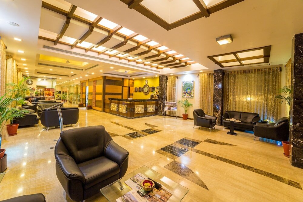 Фото Amantra Comfort Hotel