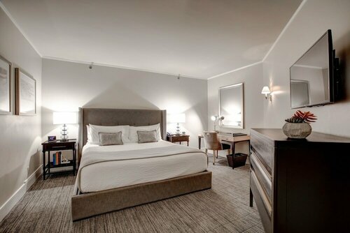 Гостиница Woodmark Hotel and Still SPA в Киркленде
