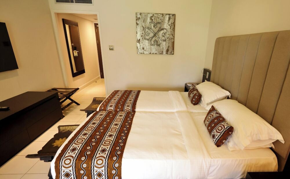 Фото Labadi Beach Hotel