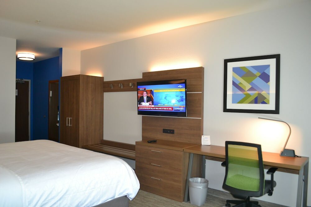 Фото Holiday Inn Express Tallahassee University Central, an Ihg Hotel