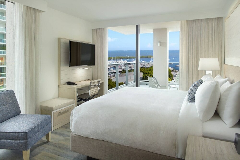 Фото Courtyard Miami Coconut Grove