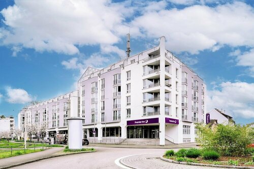 Внешний вид отеля Premier Inn Stuttgart Bad Cannstatt в Штутгарте, фото 1