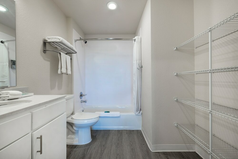 Фото WaterWalk Hotel Dallas-Las Colinas