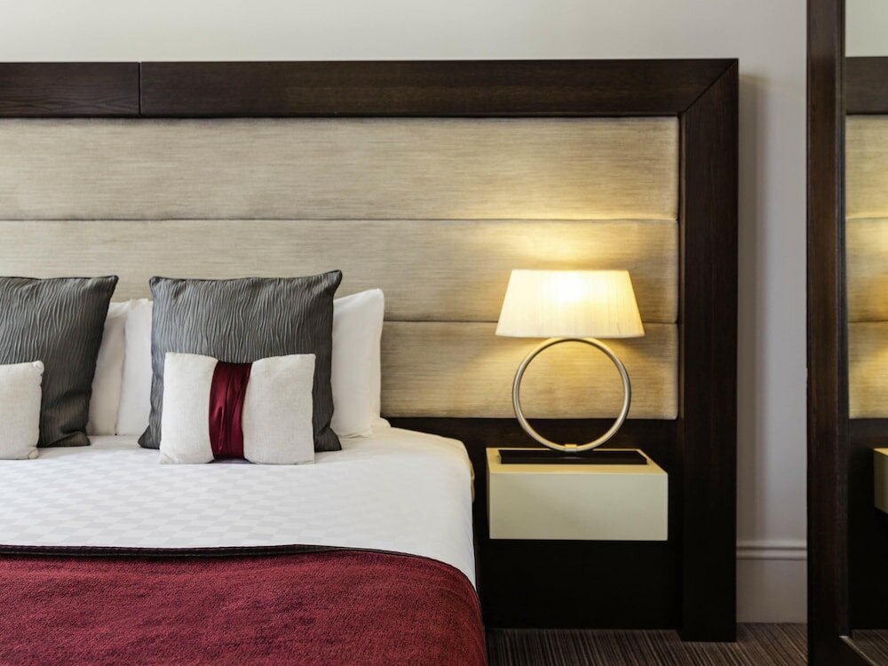 Фото Mercure Aberdeen Caledonian Hotel