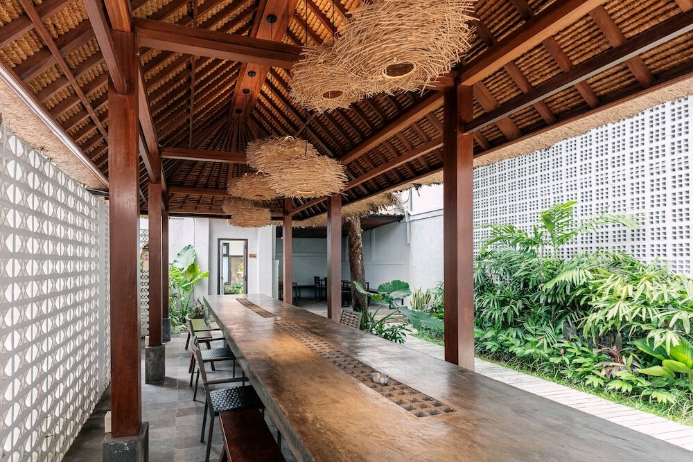 Фото Chandi Hotel