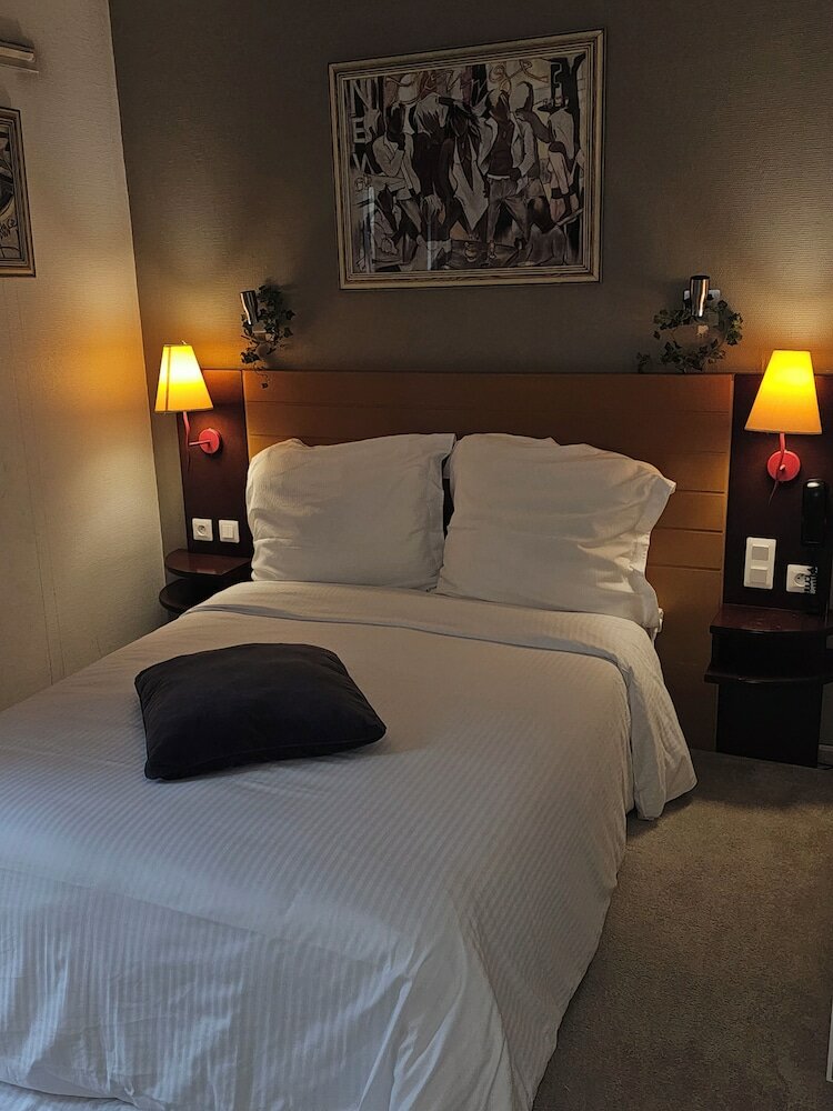 Фото Hôtel 1er Consul Rouen