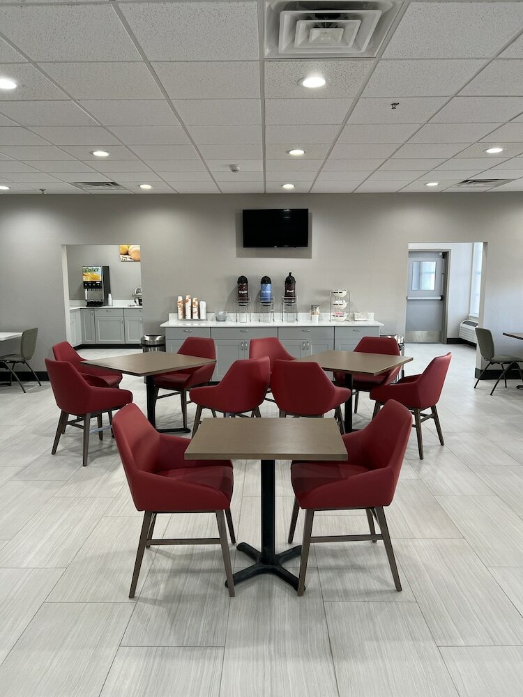 Фото Comfort Inn & Suites