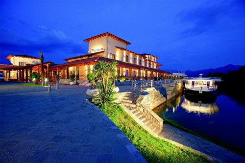 Гостиница Plavnica Eco Resort в Подгорице