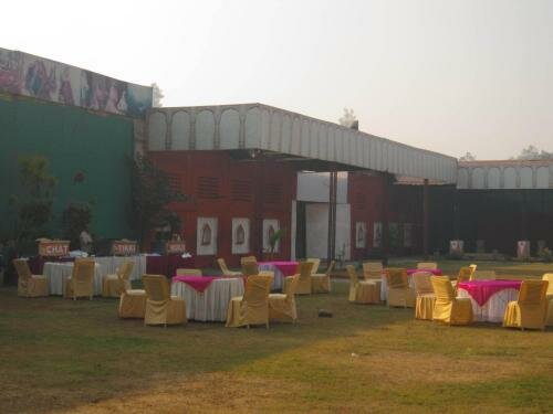 Country Fields, hotel, 25 Factory Area Patiala 147001 — Yandex Maps