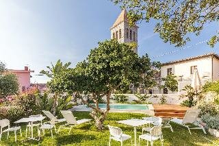 Гостиница Raphael Hotel в Ольястре