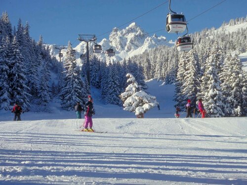 Гостиница B&B Home Brides-les-Bains Les 3 Vallées в Брид-ле-Бене