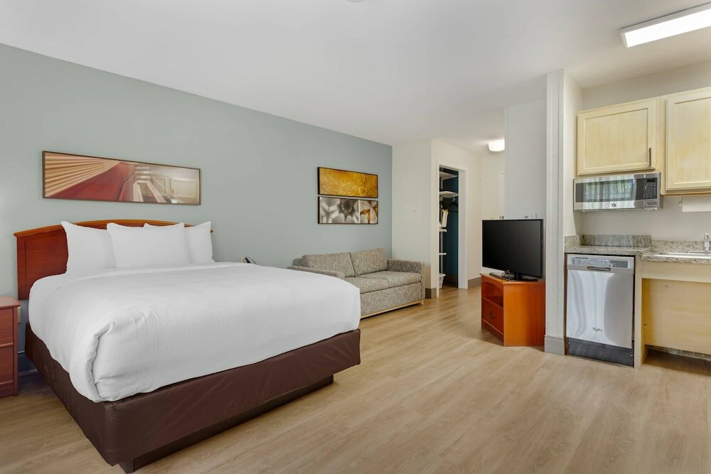 Фото TownePlace Suites by Marriott Tampa North/I-75 Fletcher