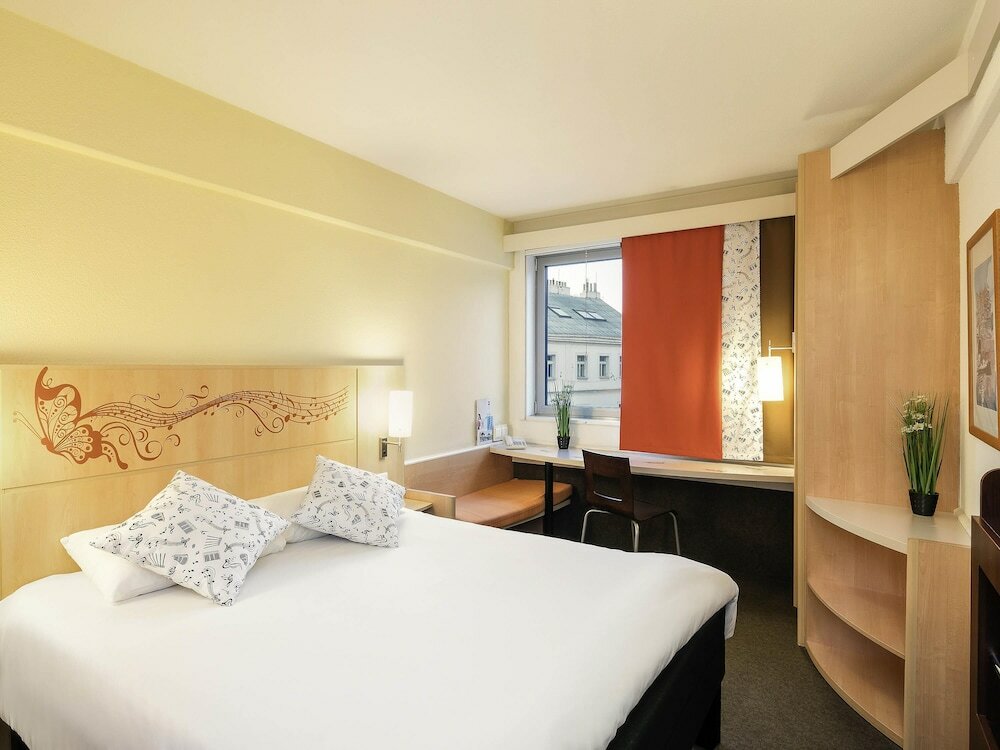 Фото Ibis Praha Wenceslas Square Hotel