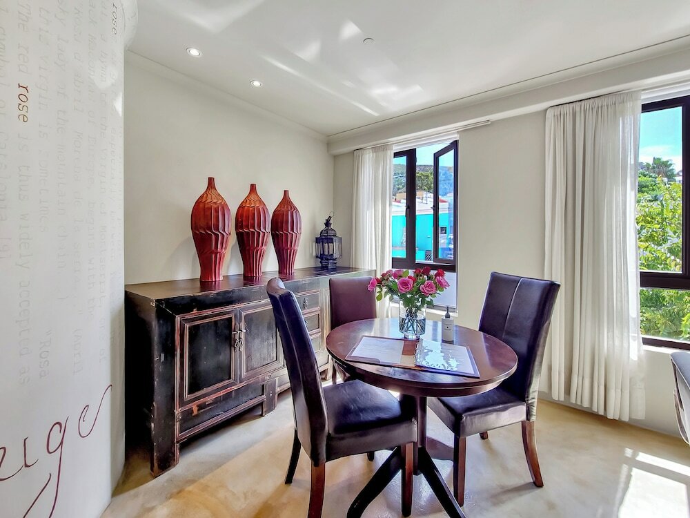 Фото Rouge on Rose Boutique Hotel