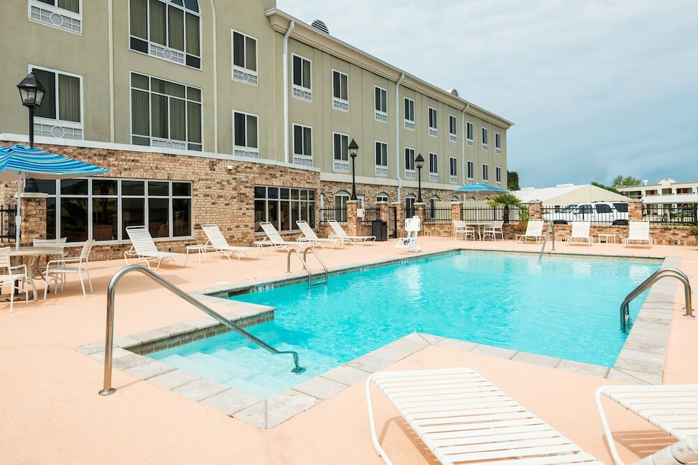 Фото Holiday Inn Express & Suites New Iberia - Avery Island, an Ihg Hotel