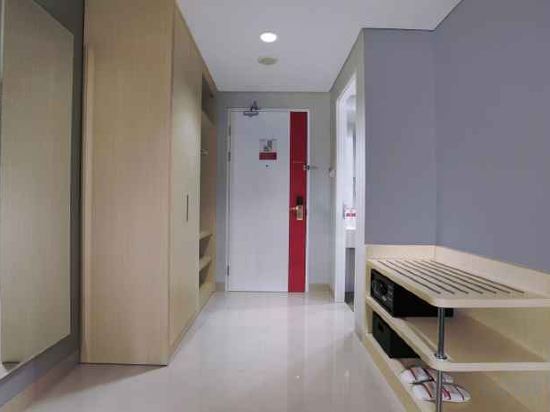 Фото Отель Favehotel Sudirman