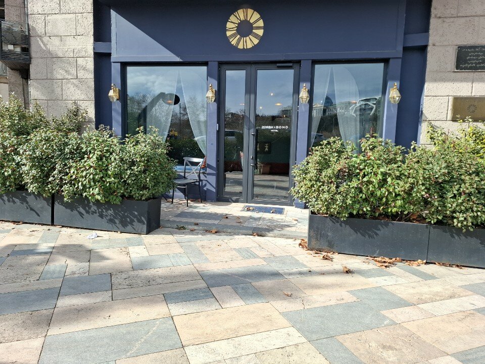 Фото Zorba & Bond hotel on the 8th