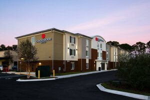 Гостиница Candlewood Suites Jacksonville - Mayport, an Ihg Hotel