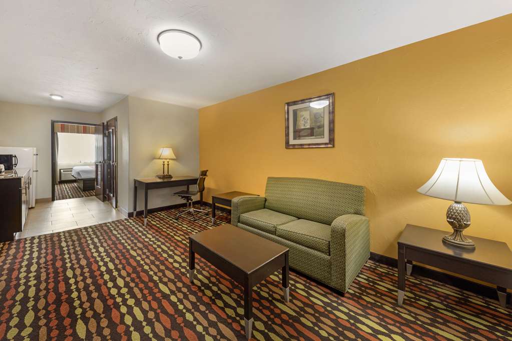 Фото Best Western Greentree Inn & Suites
