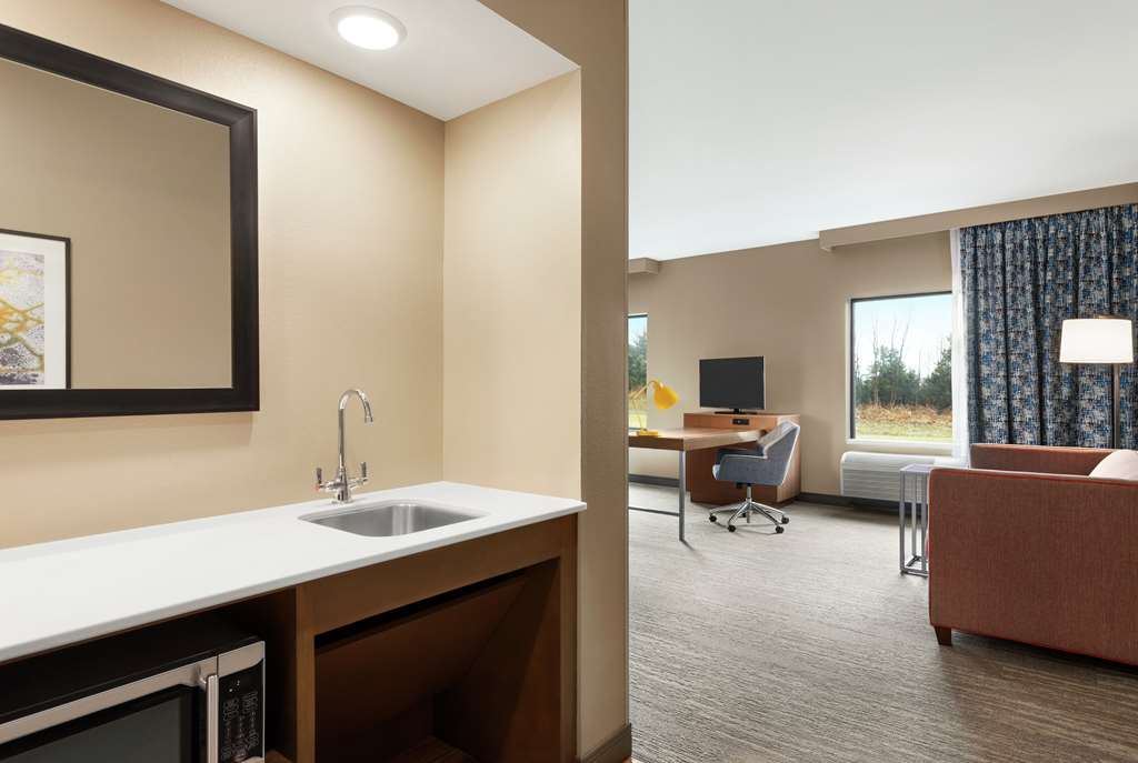 Фото Hampton Inn & Suites Overland Park South
