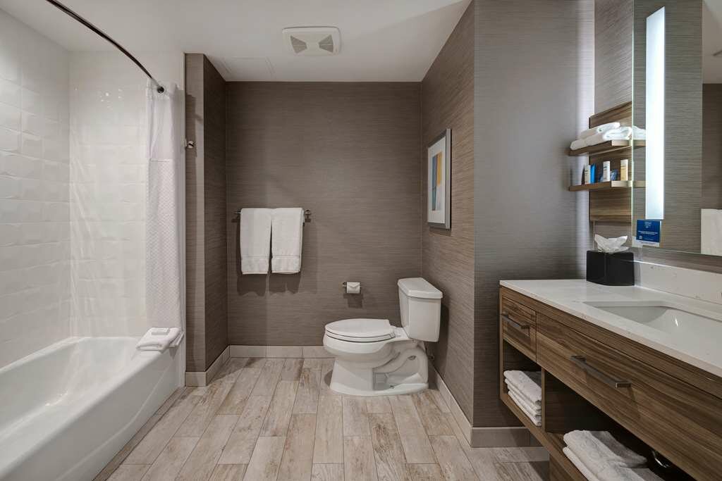 Фото Hilton Garden Inn Anaheim Resort