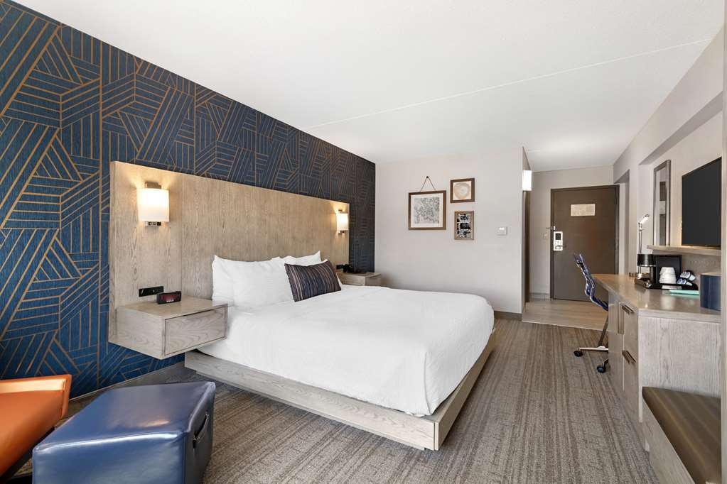 Фото Best Western Plus Landmark Inn