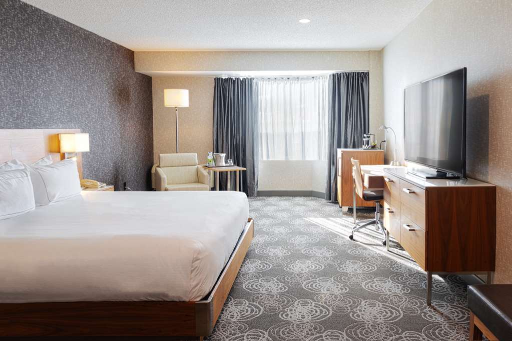Фото Hilton Montreal Laval