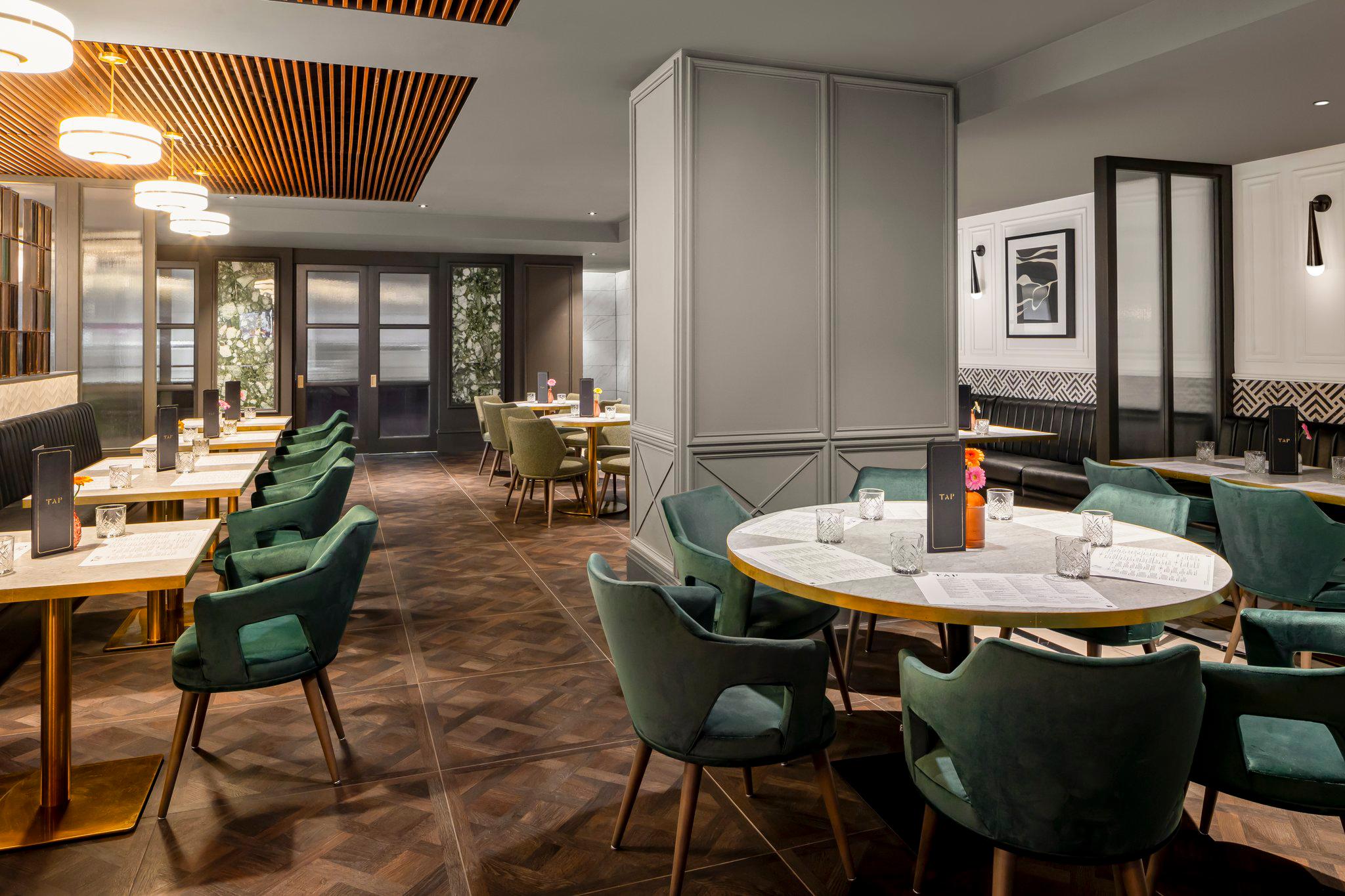 Фото Crowne Plaza Leeds, an Ihg Hotel