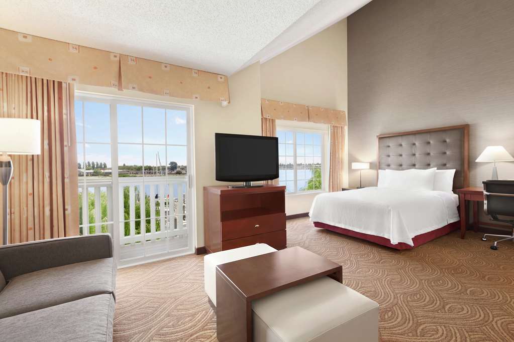 Фото Homewood Suites by Hilton Oakland Waterfront