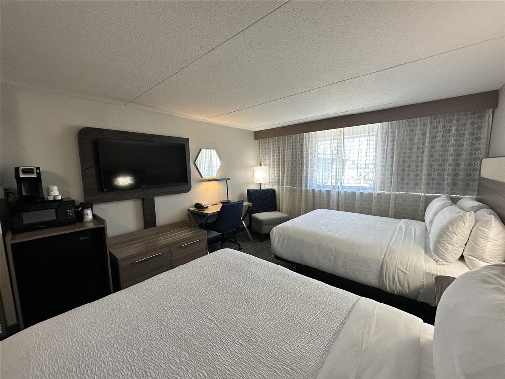 Фото Comfort Inn & Suites Downtown Tacoma