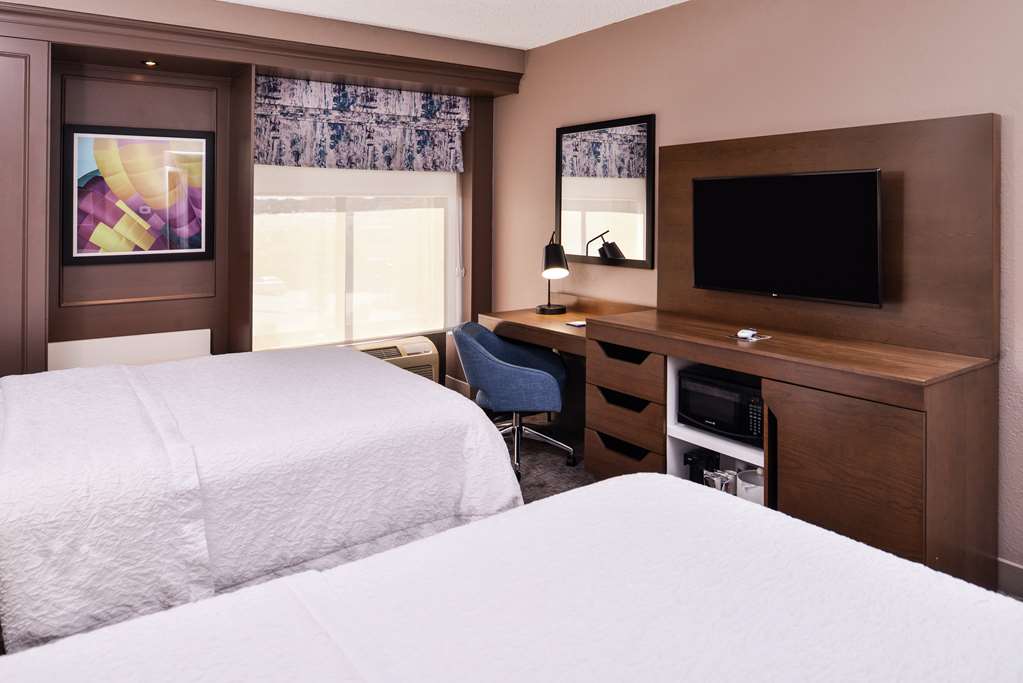 Фото Hampton Inn Albuquerque University Midtown