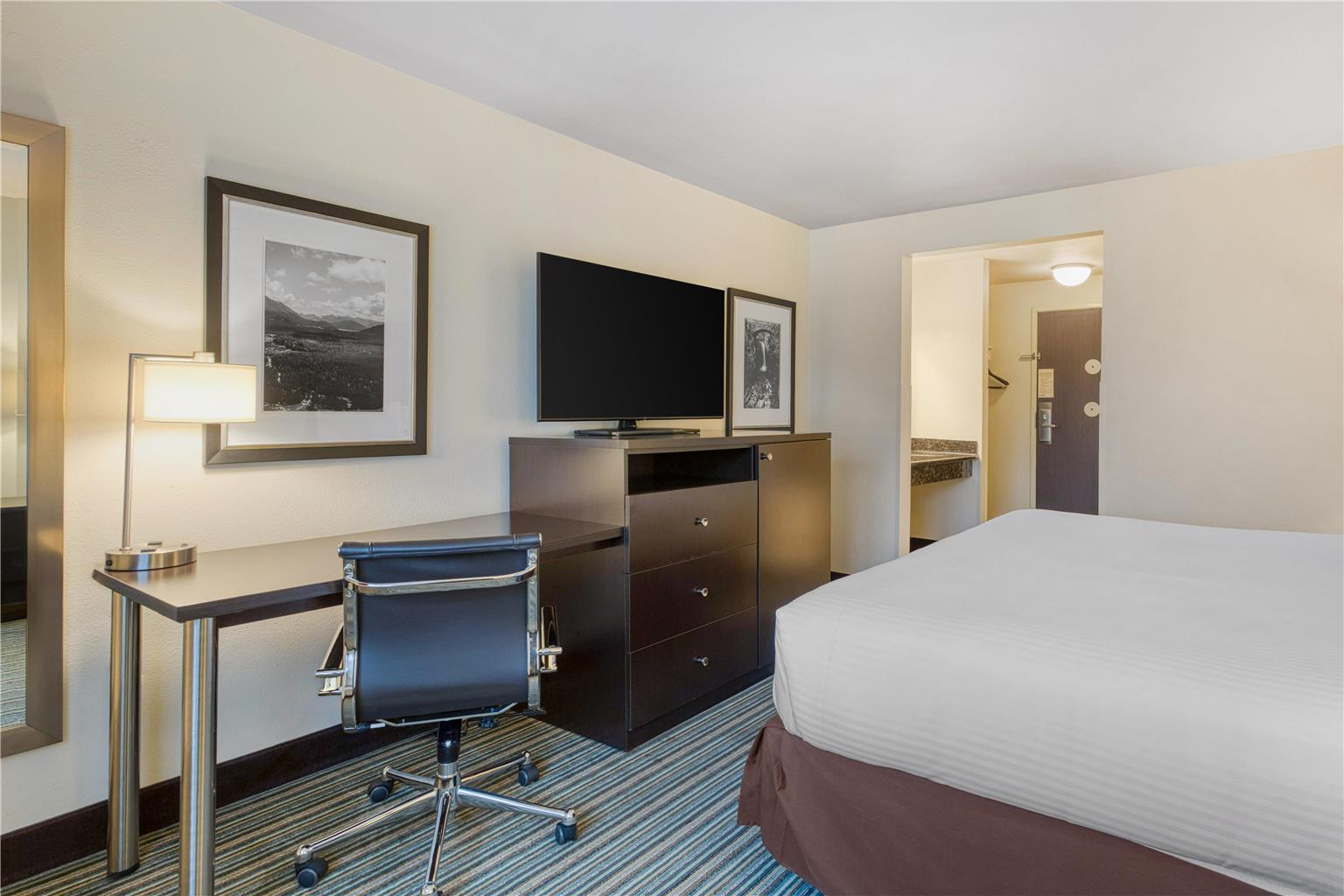 Фото Best Western Alderwood