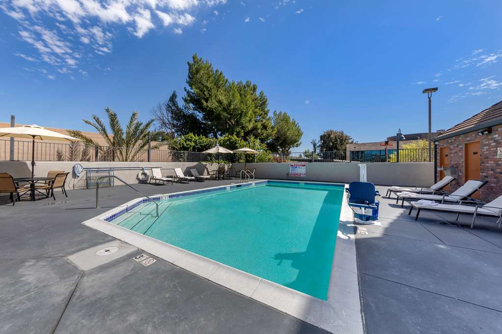 Фото Best Western Country Inn