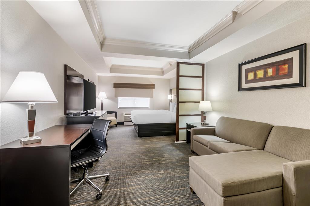 Фото Best Western Plus Jfk Inn & Suites