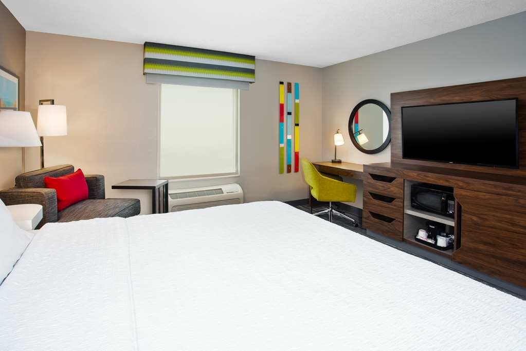 Фото Hampton Inn & Suites – Cape Coral/Fort Myers Area, Fl