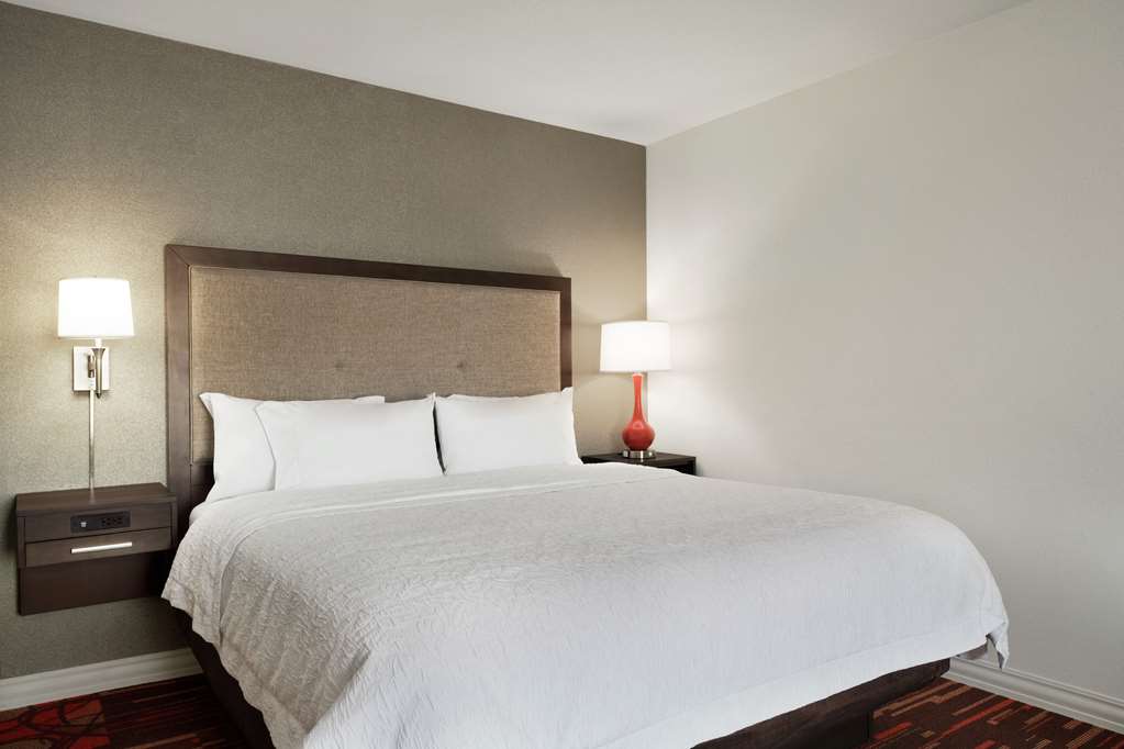 Фото Hampton Inn & Suites St. Louis/Alton