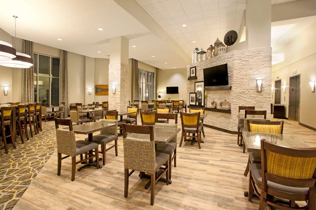 Фото Hampton Inn & Suites Minneapolis Downtown
