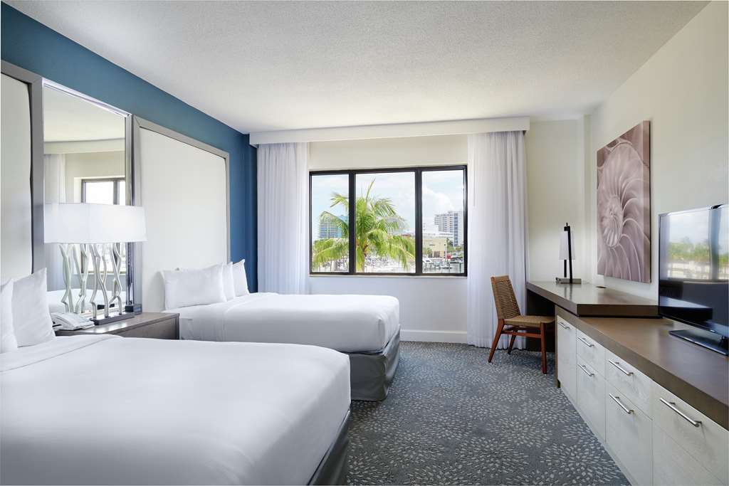 Фото Bahia Mar Ft. Lauderdale Beach- a DoubleTree by Hilton Hotel